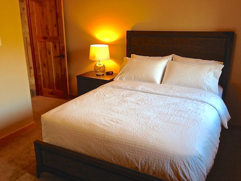 Luxury Canmore Vacations Exterior photo