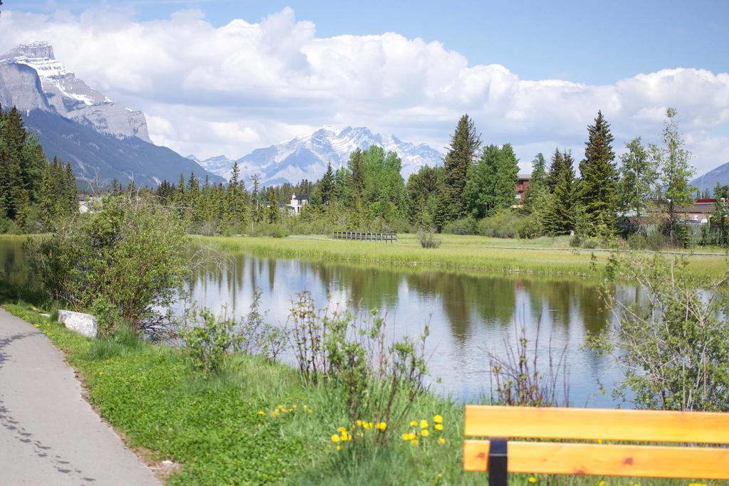 Luxury Canmore Vacations Exterior photo